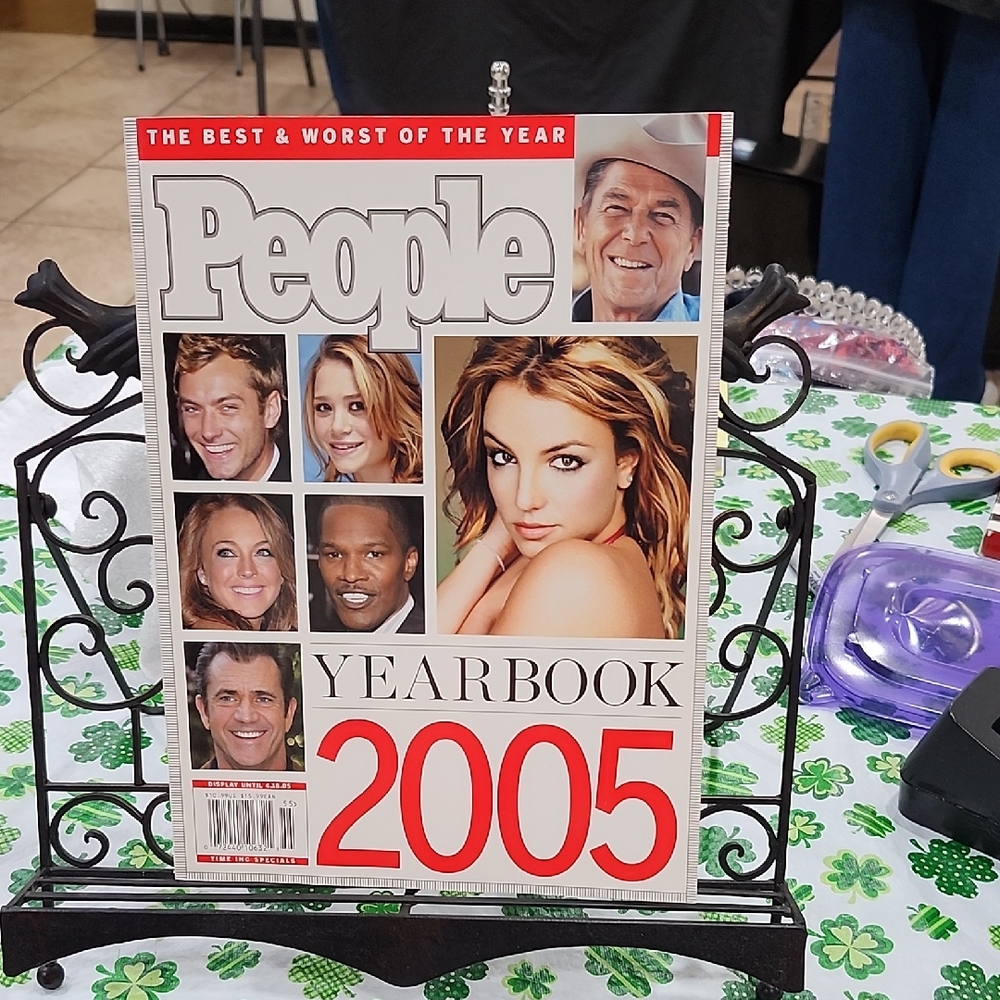 PEOPLE: YEARBOOK 2005 MAGAZINE